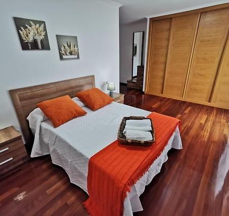 Апартаменты Apartamento Carrera Кальдас-де-Рейес Экстерьер фото