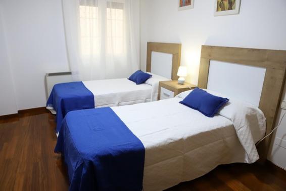 Апартаменты Apartamento Carrera Кальдас-де-Рейес Экстерьер фото